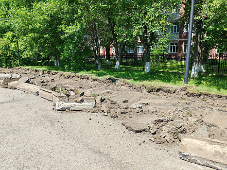 Работы по благоустройству начались на улице в кемеровской Кедровке