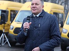Вологодский губернатор торжественно передал в районы 45 школьных автобусов
