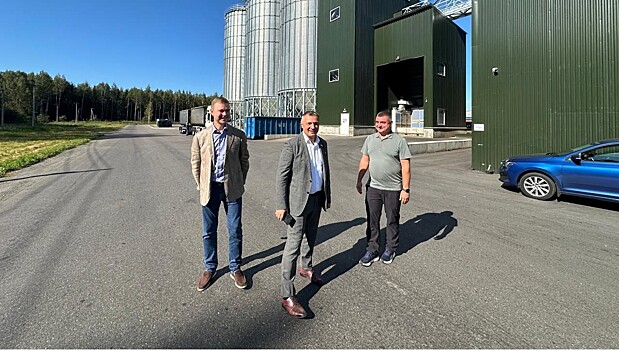 Олег Малащенко, заместитель Председателя Правительства Ленинградской области по агропромышленному комплексу, проинспектировал птицефабрику «Северная»