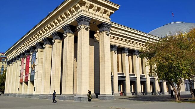 С лучшим баритоном НОВАТа не продлили контракт