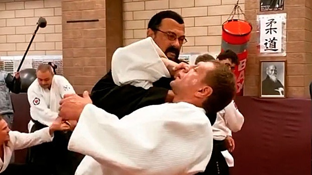 Приемы стивена сигала. Приемы стивена сигала. Приемы стивена сигала. Приемы стивена сигала. Приемы стивена сигала.