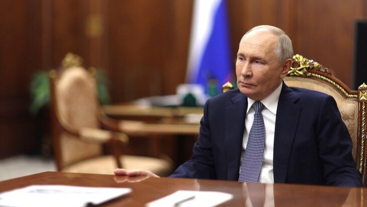 Путин счел восстановление СССР бессмысленным