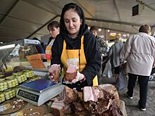 Диетолог объяснил, почему опасно есть сало