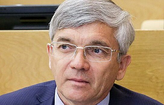 Депутат Александр Петров награждён за заслуги перед Свердловской областью