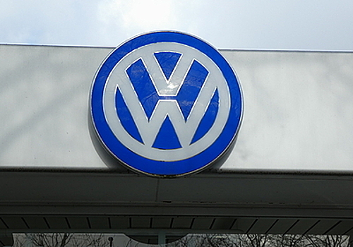 Стало известно о возможном возобновлении работы Volkswagen в России летом