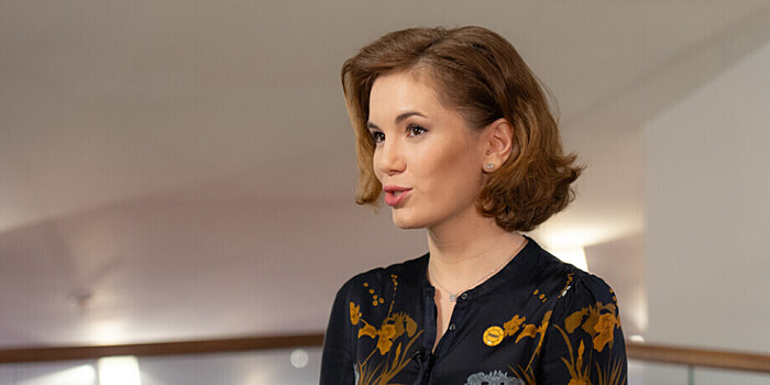Телеведущая Камила Овакимян: «Я 25 лет работаю в кадре, но до сих пор не могу справиться с волнением. И мне это нравится!»