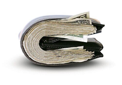 Известна стоимость эвакуации машин на штрафстоянку в Саратове