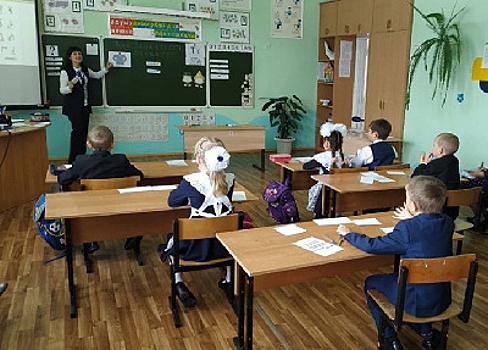 Дефицит учителей в Амурской области сократился почти в четыре раза за пять лет