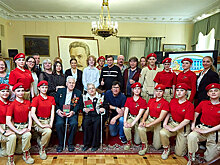 В ЦДРА заседание «Клуба любителей поэзии» собрало вместе известных поэтов и юные дарования