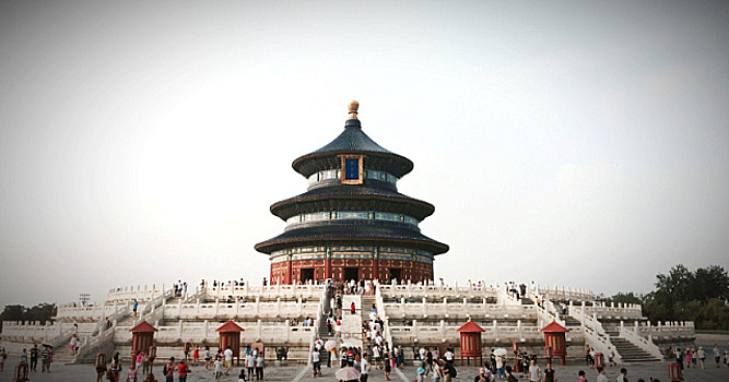 Внутренний туризм в КНР набирает обороты во время отпуска