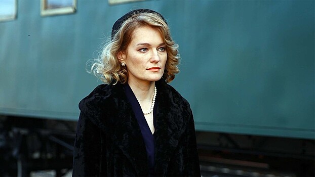 Виктория Толстоганова опубликовала селфи без макияжа