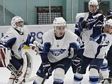 «Буран-Воронеж» поздравил с днем рождения наставника победой над «Торосом»