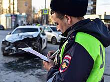 На внутренней стороне 19-го км МКАД загорелась машина