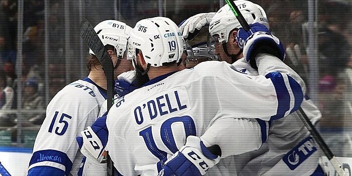 Московское "Динамо" победило "Торпедо" в первом матче финала Кубка Гагарина