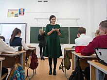 За педагогами предложили закрепить право не быть на связи в нерабочее время