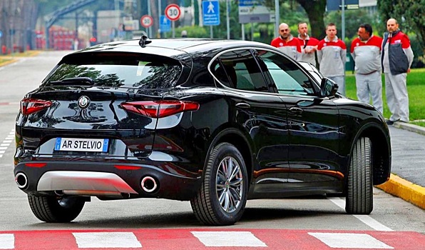 Alfa Romeo пообещали флагманский SUV