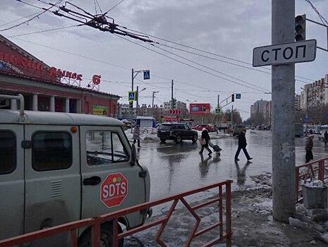 Из-за повреждения кабеля на двух перекрестках Самары не работают светофоры