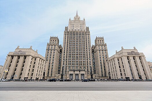 Россия вышлет пять польских дипломатов