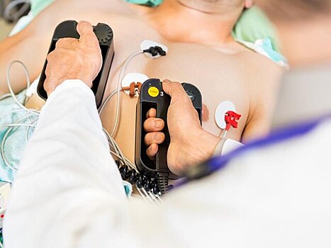 Daily Mirror: умерший на 7 секунд ученый рассказал о золотом колодце с проводниками