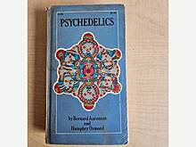 Книгу о наркотиках вернули в библиотеку через 37 лет с загадочной запиской