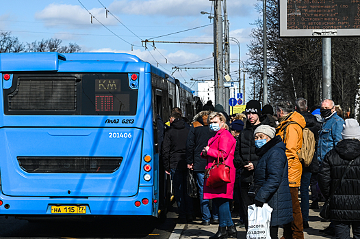 В центре Москвы загорелся находящийся на маршруте автобус