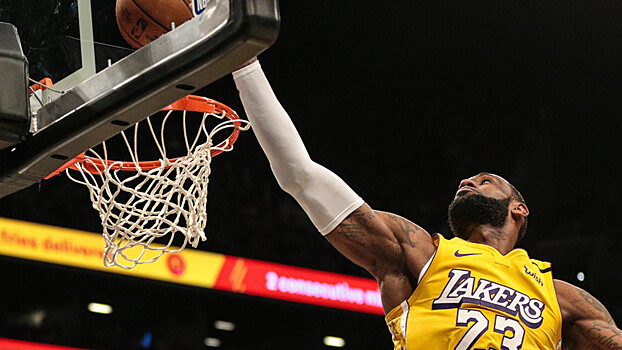 35-летний Леброн повторил достижение Джейсона Кидда по трипл-даблам