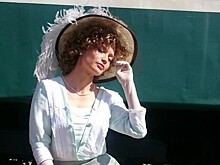 Алина Ланина расплакалась в аэропорту