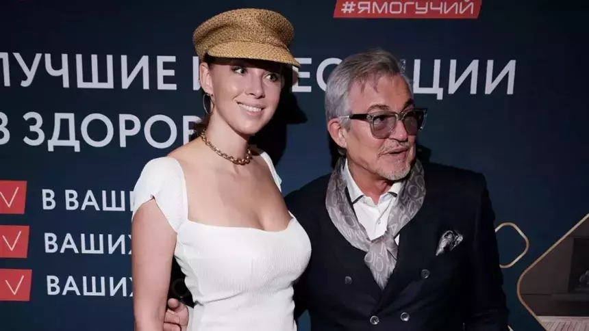 Полина Диброва отметила день рождения с мужем после новостей об их расставании