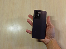 Realme 13+ сравнили с новым базовым Realme 14