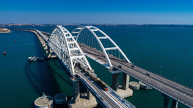 Украина угрожает ударить по Крымскому мосту в майские праздники