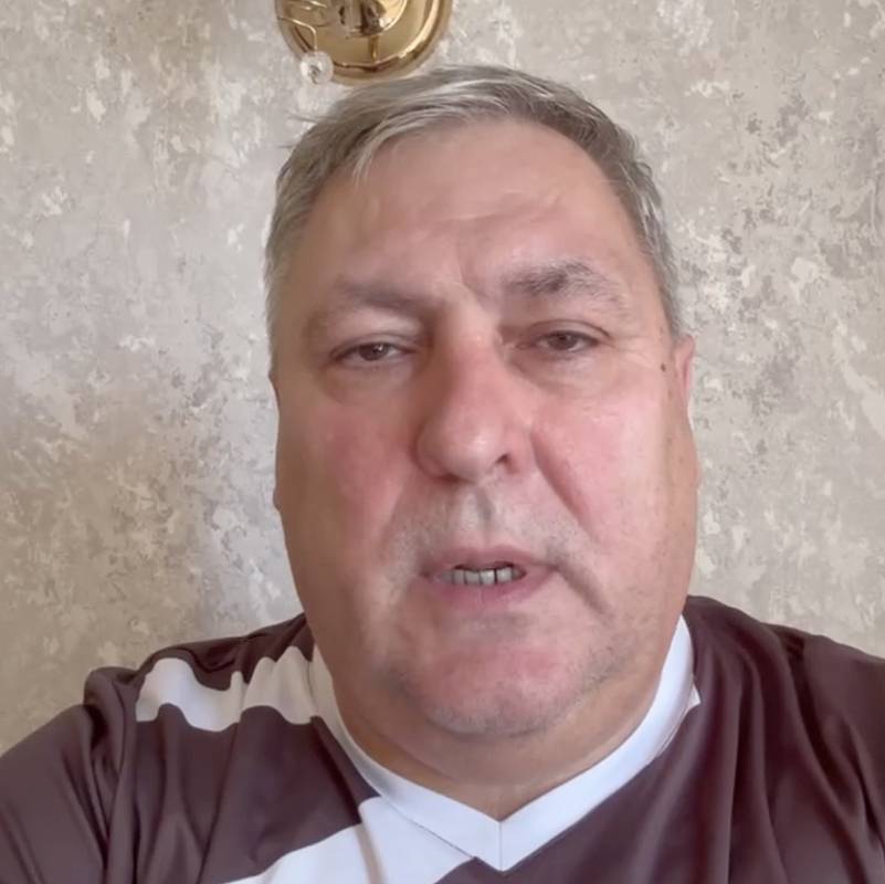 Уволенный матом самарский чиновник записал видеообращение в футболке с символом Z