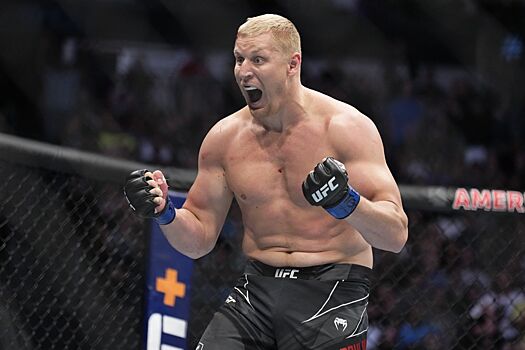 Алексей Кунченко дал прогноз на титульный бой Сергея Павловича и Тома Аспиналла на UFC 295