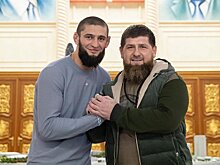 Чимаеву и Анкалаеву в Грозном подарили по «Мерседесу»