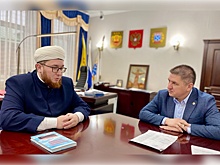 Глава Чебоксар Владимир Доброхотов встретился с новым муфтием Чувашии