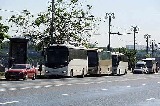 В латиноамериканской стране вооруженные бандиты напали на автобус с иностранными туристами