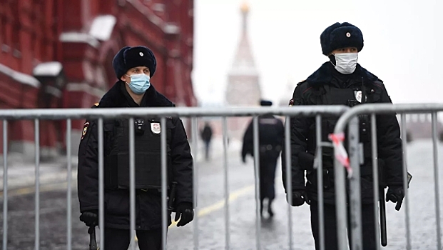 Семь станций метро и улицы перекроют в центре Москвы