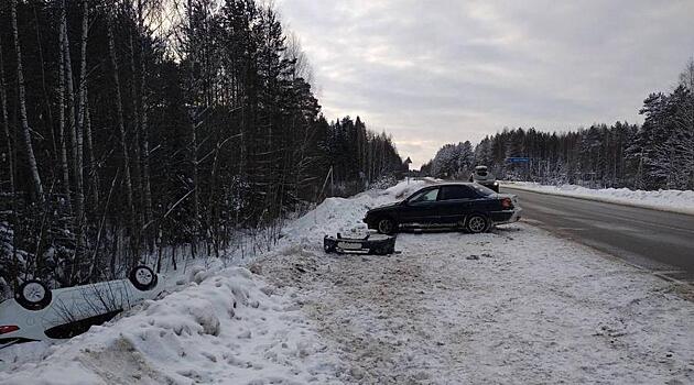 В Кировской области столкнулись две иномарки: один человек госпитализирован