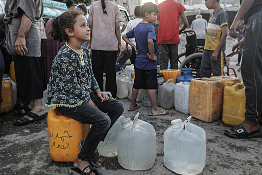 Названо страшное количество страдающих от острого недоедания детей в зоне боевых действий