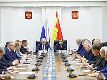 Спикер Воронежской облдумы Владимир Нетесов провел встречу думских фракций с губернатором
