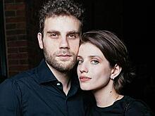 Актеры Дмитрий Ендальцев и Анна Чиповская заразились коронавирусом