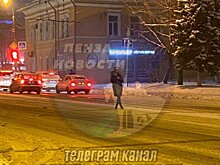 В Пензе подростки спасли оказавшуюся на дороге женщину