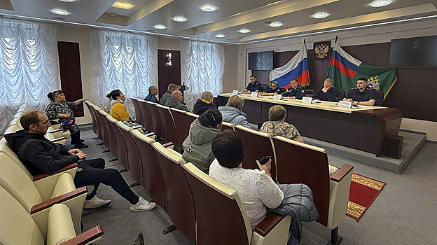 Салехардцы пожаловались на длительное расселение аварийного дома