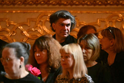 Цискаридзе заставил снова погладить кулисы перед концертом учеников в Челябинске