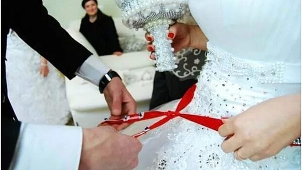 Житель Азербайджана попытался засудить проигнорировавших его свадьбу гостей