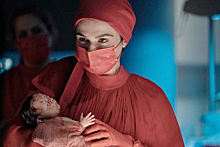 Рэйчел Вайс играет близнецов в тизере «Связанных насмерть»