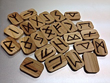 Археологи обнаружили старейшую в Дании руническую надпись