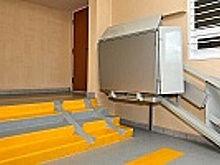 Совет депутатов МО Крюково в лице Сергея Овсянникова рассказал о работах по установке подъемных платформ для инвалидов