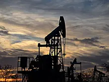 Цена нефти Brent опускалась ниже 72 долларов