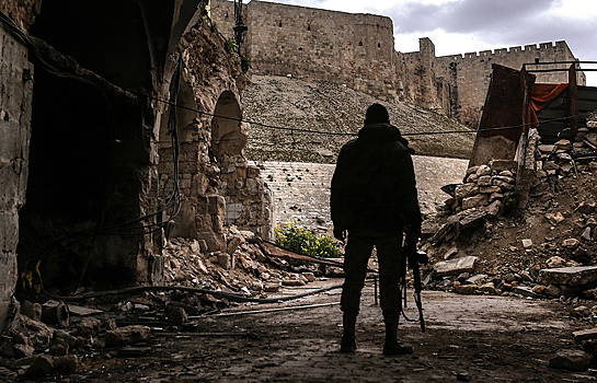 Восемь боевиков вышли из Алеппо в первый день "гуманитарной паузы"