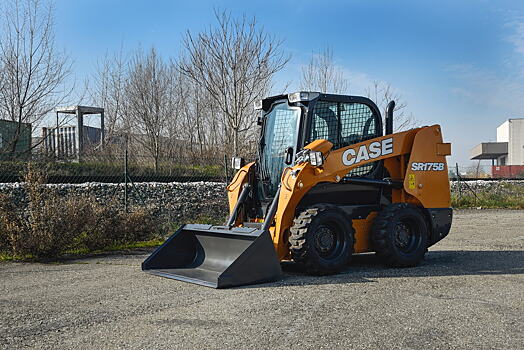 CNH Industrial представила мини-погрузчики CASE новой серии В